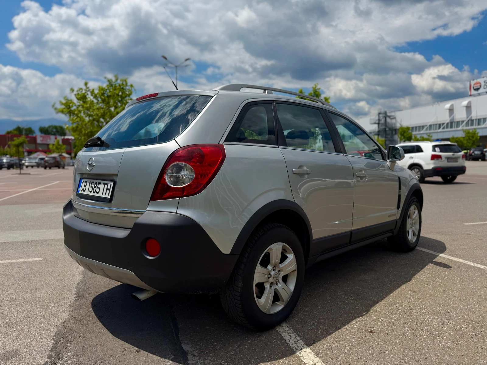 Opel Antara 2.4i ГАЗ ГАРАНЦИЯ  6 МЕСЕЦА ИЛИ 5000КМ, снимка 4 - Автомобили и джипове - 55030768