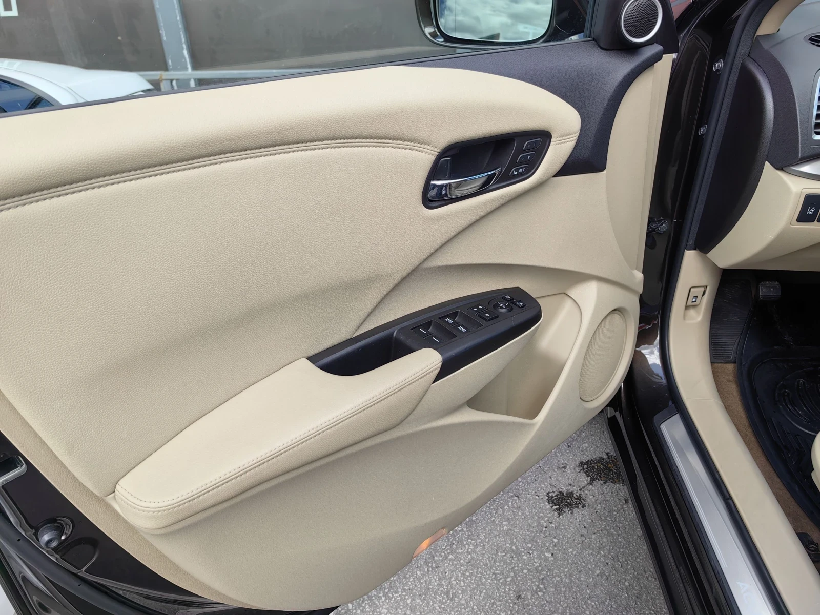 Acura Rdx 3, 5л и газ, снимка 4 - Автомобили и джипове - 55392014