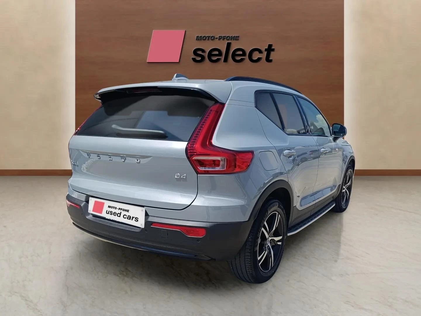 Volvo XC40 2, 0, снимка 5 - Автомобили и джипове - 55398546