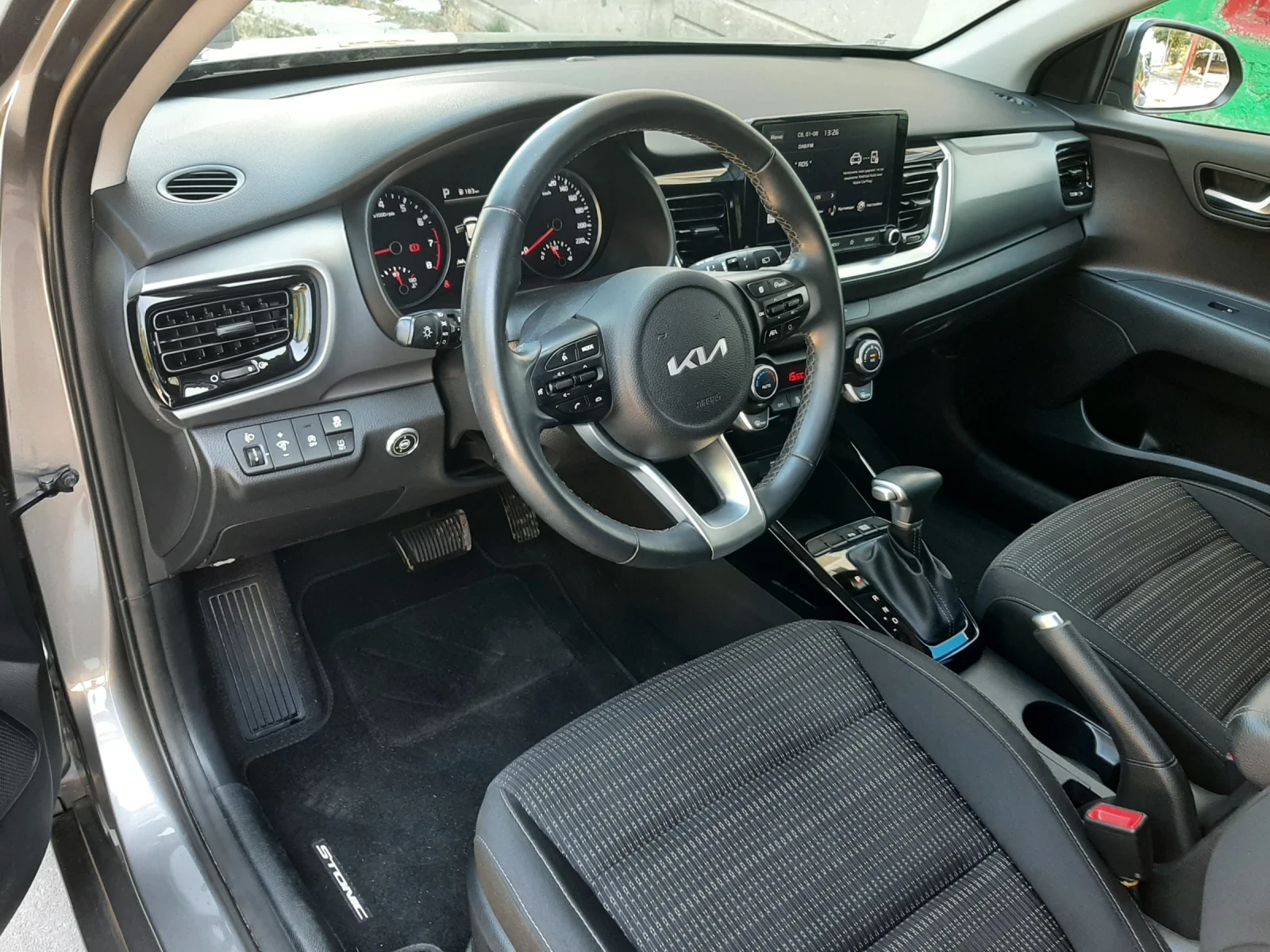 Kia Stonic 1.0 ГАЗ-БЕНЗИН  АВТОМАТИК , снимка 9 - Автомобили и джипове - 55503823
