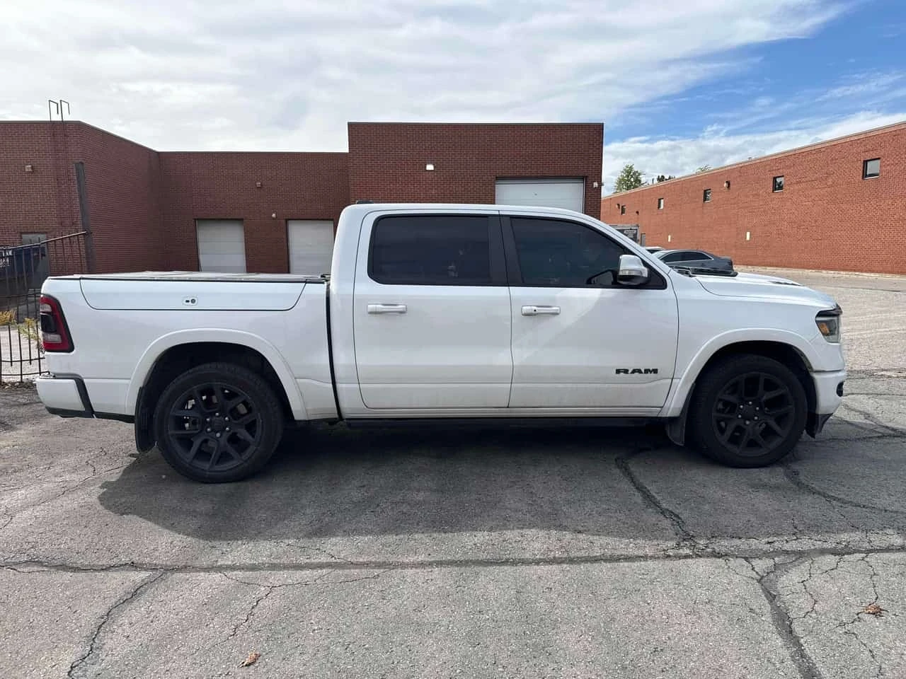 Dodge RAM 1500  Laramie / CARFAX / ���� �� ��������  | Mobile.bg � ����������� 4