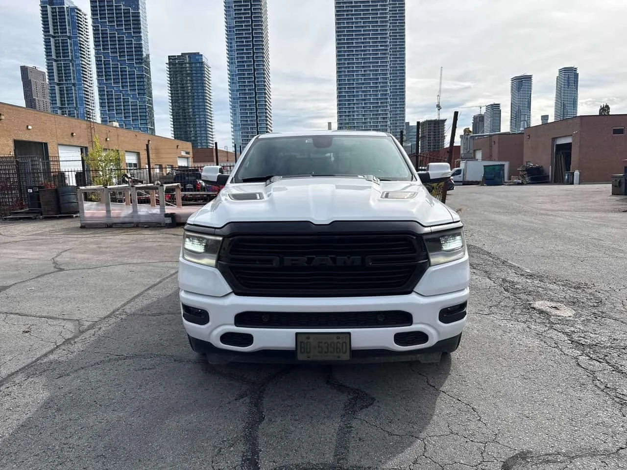 Dodge RAM 1500  Laramie / CARFAX / ���� �� ��������  | Mobile.bg � ����������� 2