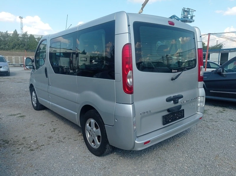 Opel Vivaro 2.5 ИТАЛИЯ, снимка 4 - Бусове и автобуси - 46674604