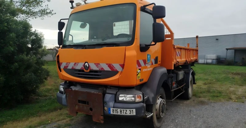 Renault Midlum 220dxi 4x4 самосвал снегорин , снимка 2 - Камиони - 52580112