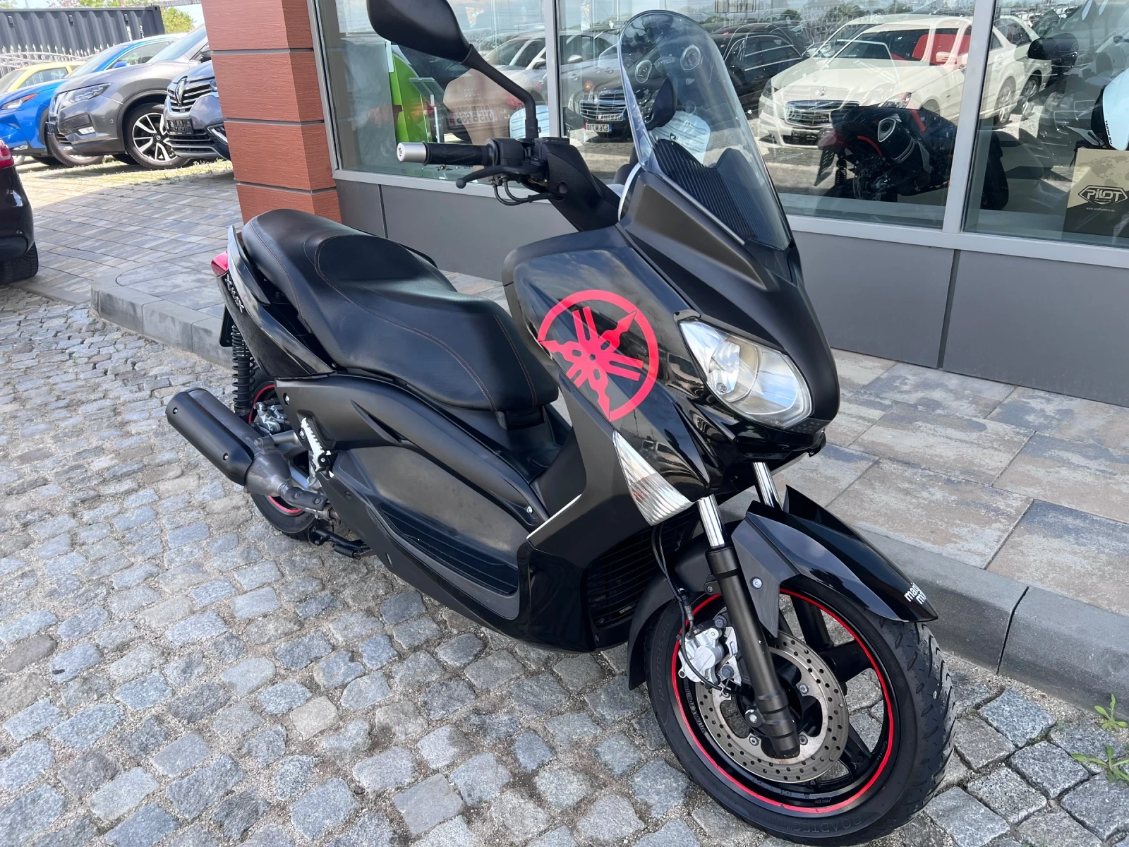 Yamaha X-max 250  , снимка 2 - Мотоциклети и мототехника - 54464297