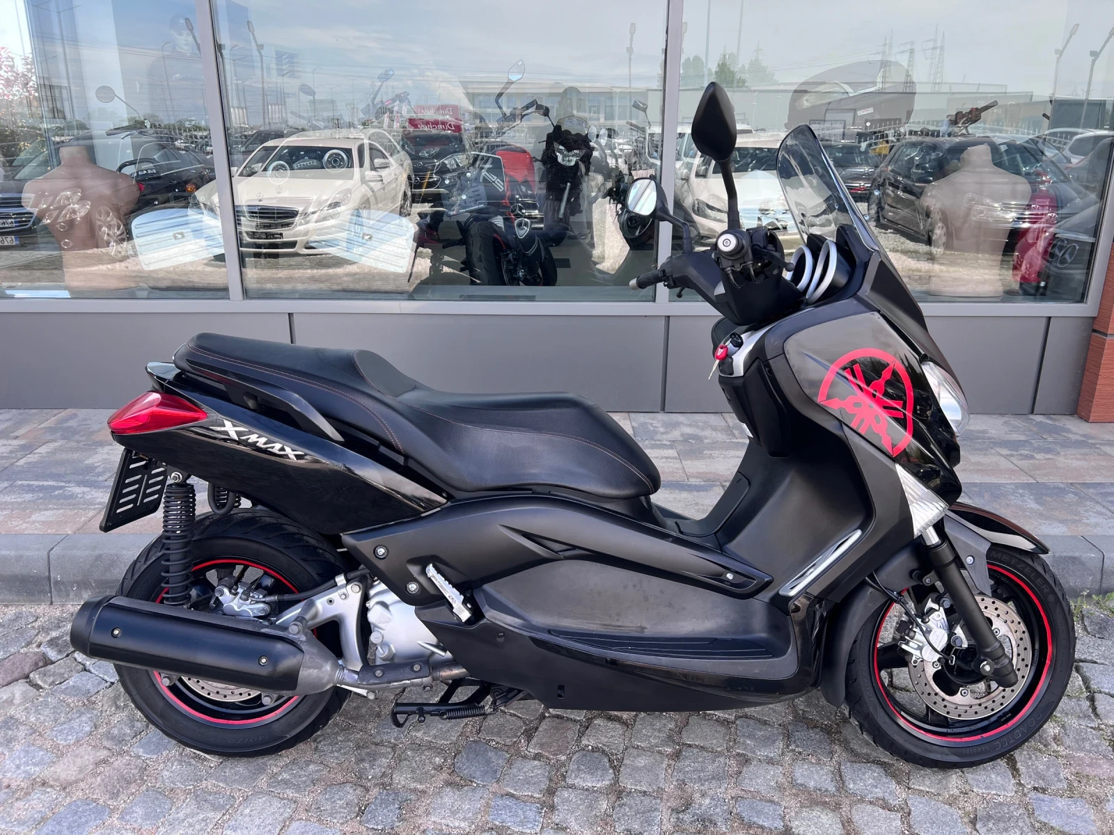 Yamaha X-max 250  