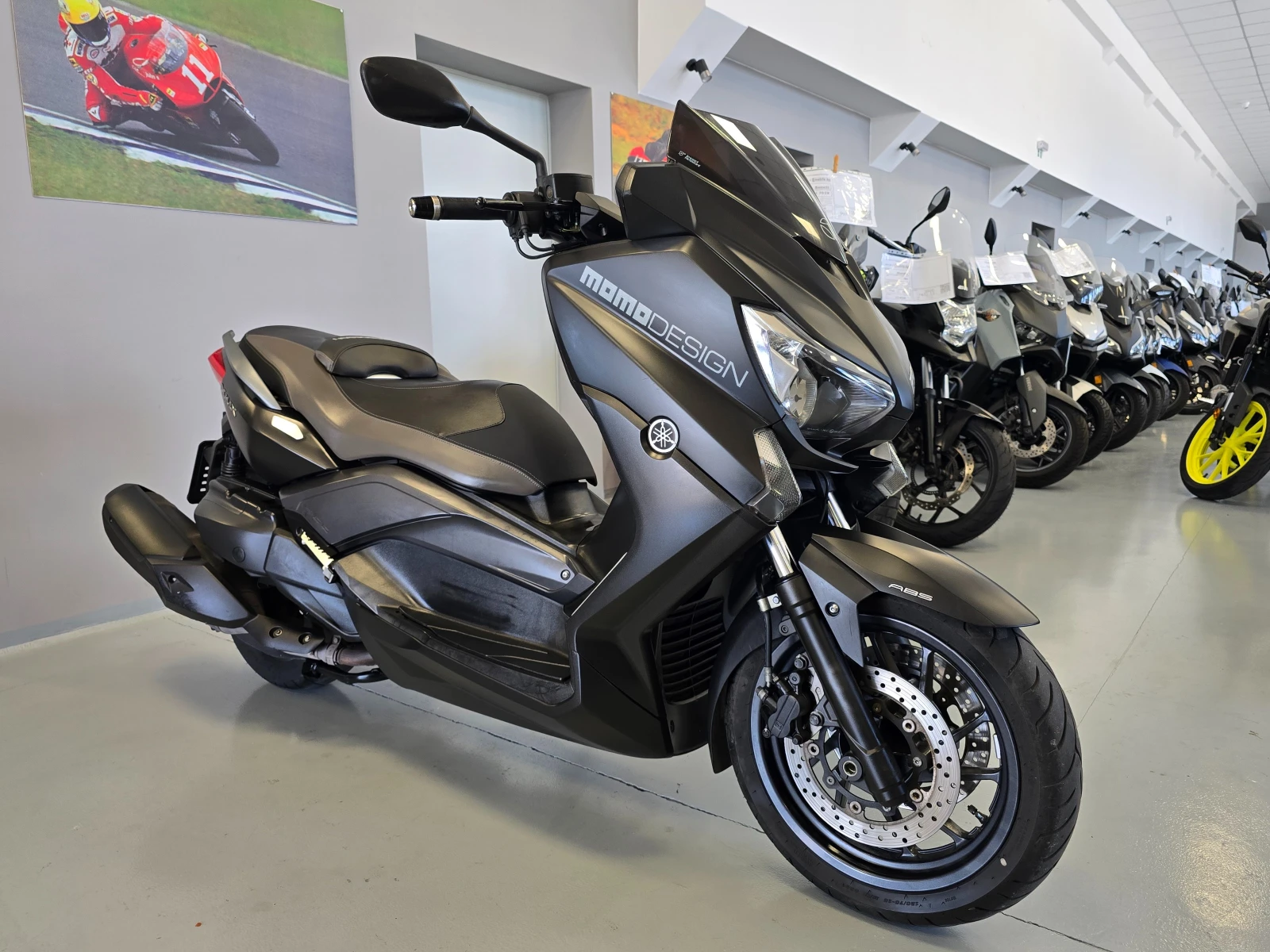 Yamaha X-max 400ie, ABS, Momo Design!