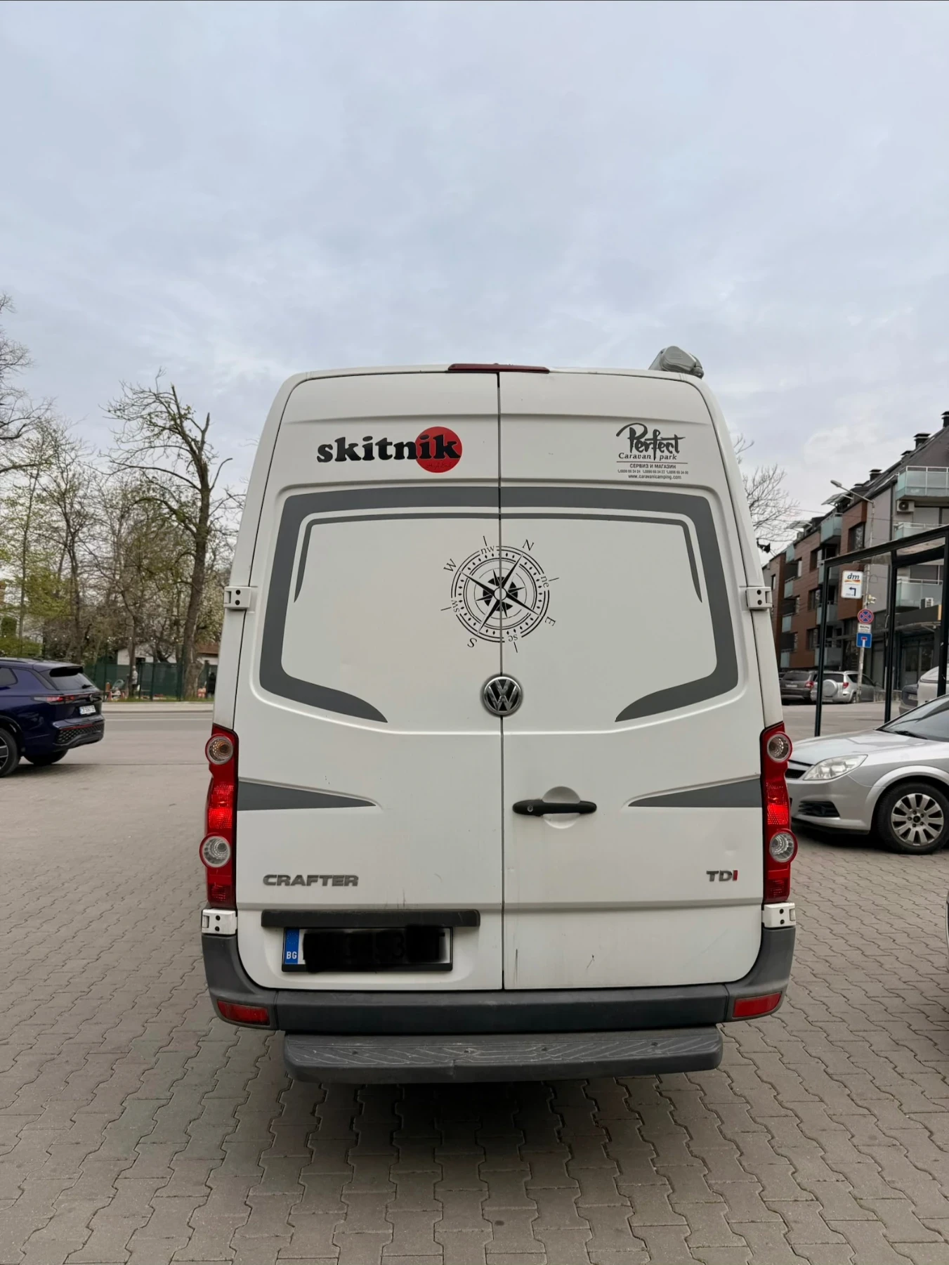 Кемпер VW CRAFTER , снимка 3 - Каравани и кемпери - 54415829