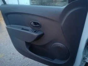 Dacia Sandero 1.0газ климатик , снимка 9