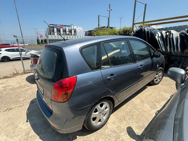 Toyota Corolla verso 1.6, снимка 3 - Автомобили и джипове - 38930366