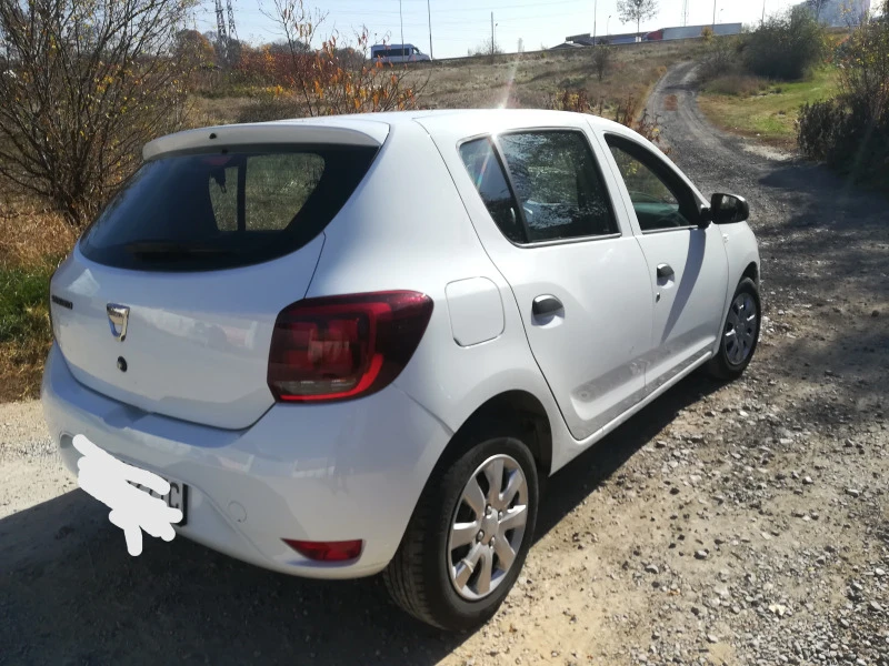 Dacia Sandero 1.0газ климатик , снимка 4 - Автомобили и джипове - 43355567