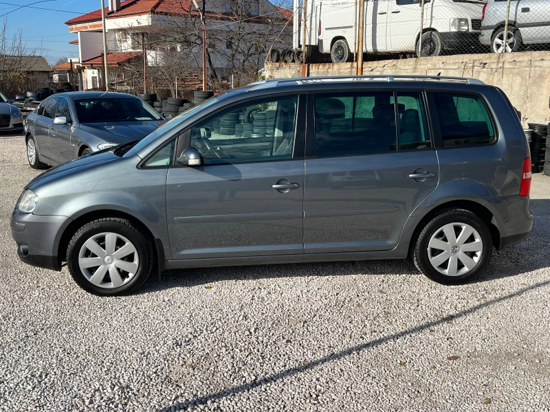 VW Touran 2.0TDI-136кс, снимка 6 - Автомобили и джипове - 48103198