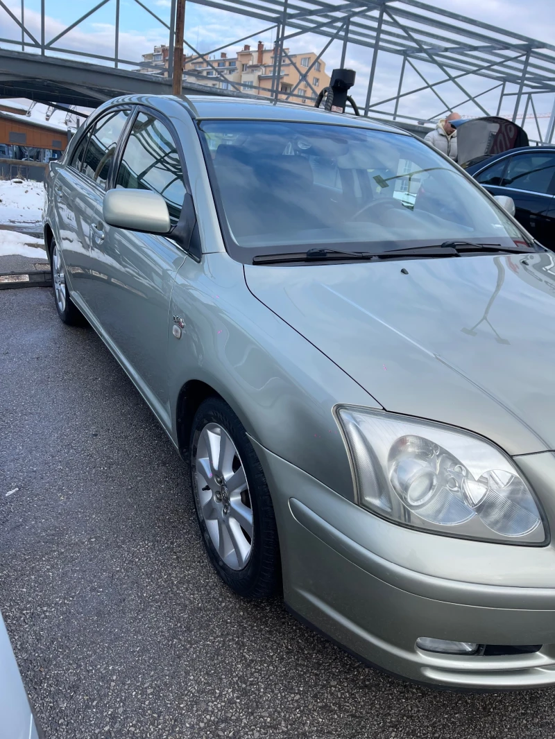 Toyota Avensis 2.0 D4D/ОТЛИЧНА, снимка 8 - Автомобили и джипове - 48483800