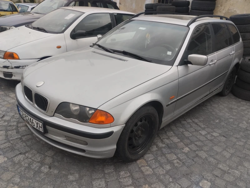 BMW 320, снимка 1 - Автомобили и джипове - 48668591