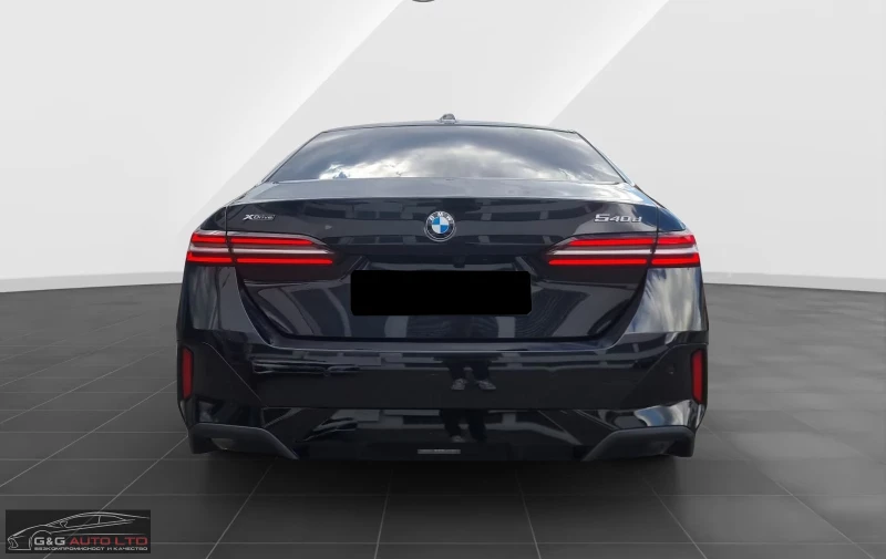 BMW 540 xDrive/303HP/SHADOW/MEMO/HUD/360/H&K/LED/DIGI/279g, снимка 7 - Автомобили и джипове - 51615977