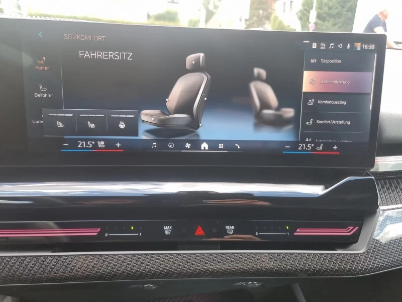 BMW 540 xDrive/303HP/SHADOW/MEMO/HUD/360/H&K/LED/DIGI/279g, снимка 12 - Автомобили и джипове - 51615977