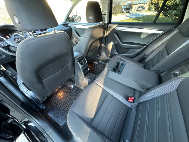 Skoda Octavia 2.0 150кс, снимка 12 - Автомобили и джипове - 52914988