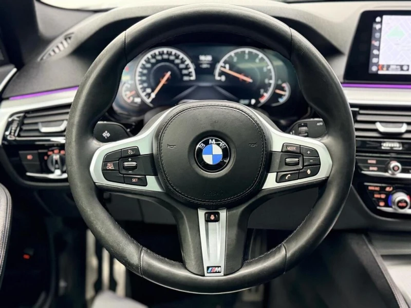 BMW 530 * M SPORT| NAV| BACKUP| HUD| SUNROOF| AMBIENT LIGH, снимка 11 - Автомобили и джипове - 53023886