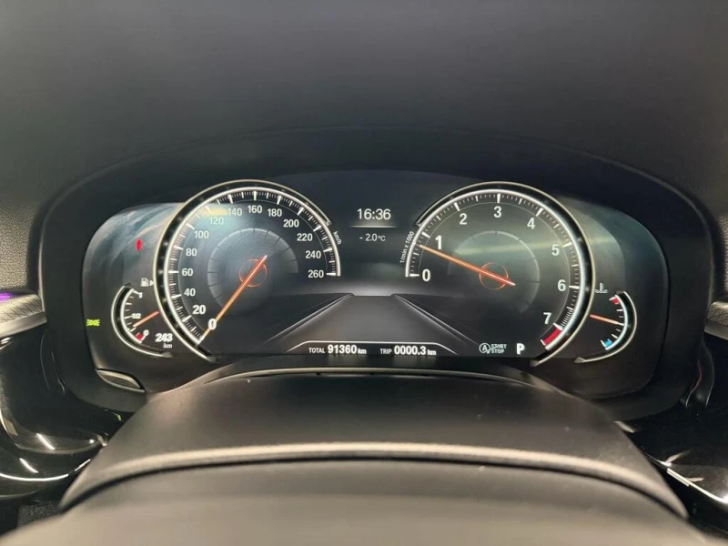 BMW 530 * M SPORT| NAV| BACKUP| HUD| SUNROOF| AMBIENT LIGH, снимка 14 - Автомобили и джипове - 53023886