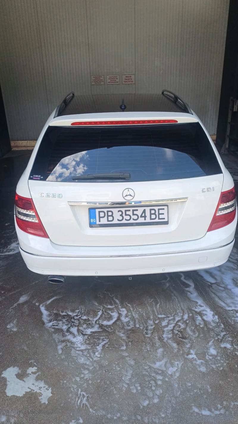 Mercedes-Benz C 220, снимка 3 - Автомобили и джипове - 53278426
