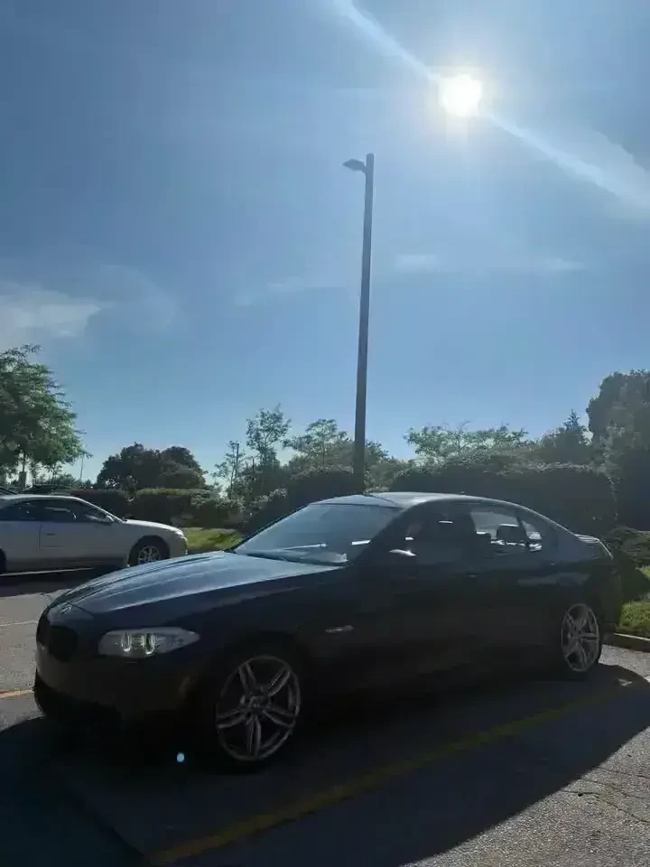 BMW 535 XDRIVE * * CARFAX * * АВТО КРЕДИТ * *  - изображение 2