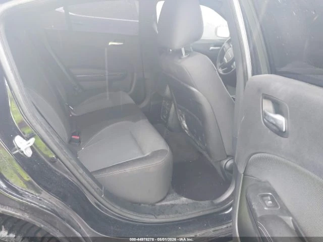 Dodge Charger SE RWD, снимка 8 - Автомобили и джипове - 54629909