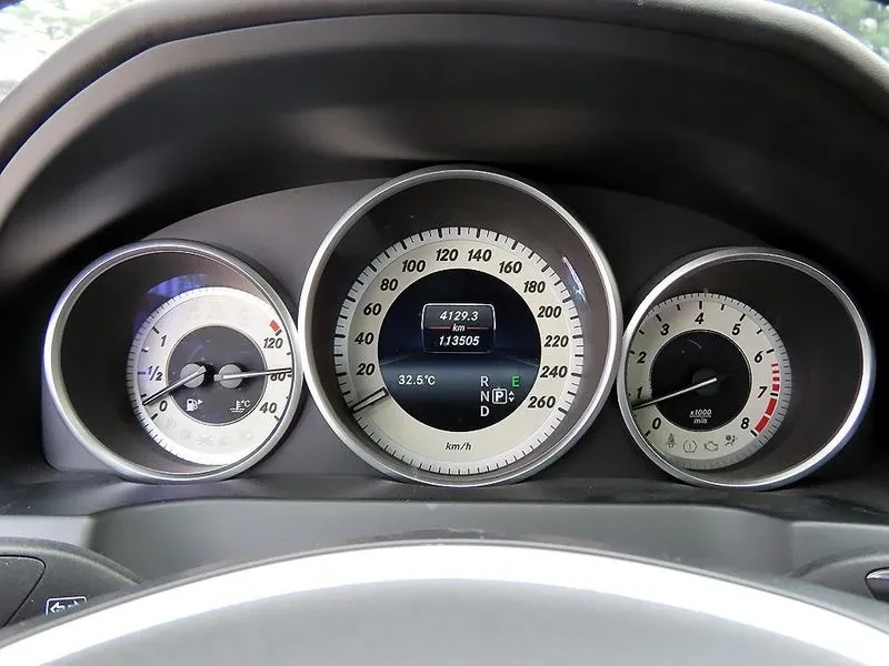 Mercedes-Benz E 400  W212 E400 Coupe, снимка 9 - Автомобили и джипове - 56358031