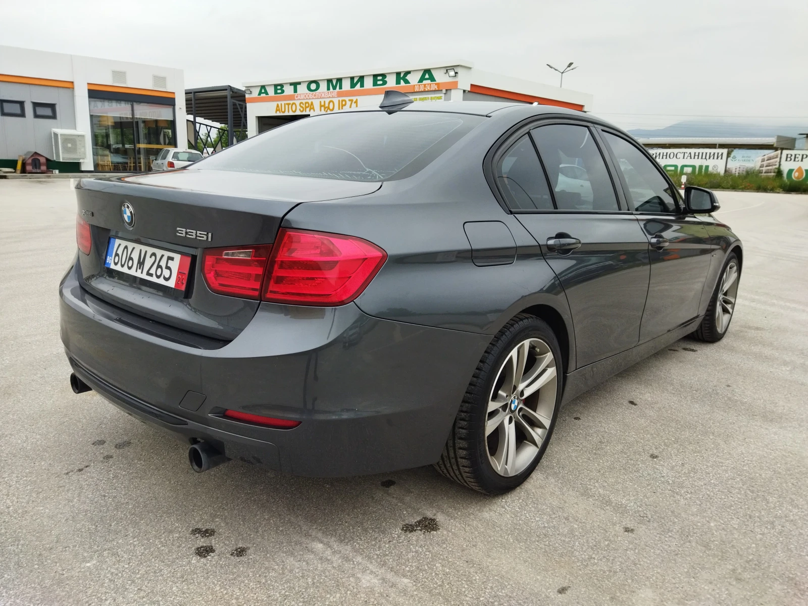 BMW 335  xDrive Sport - изображение 4