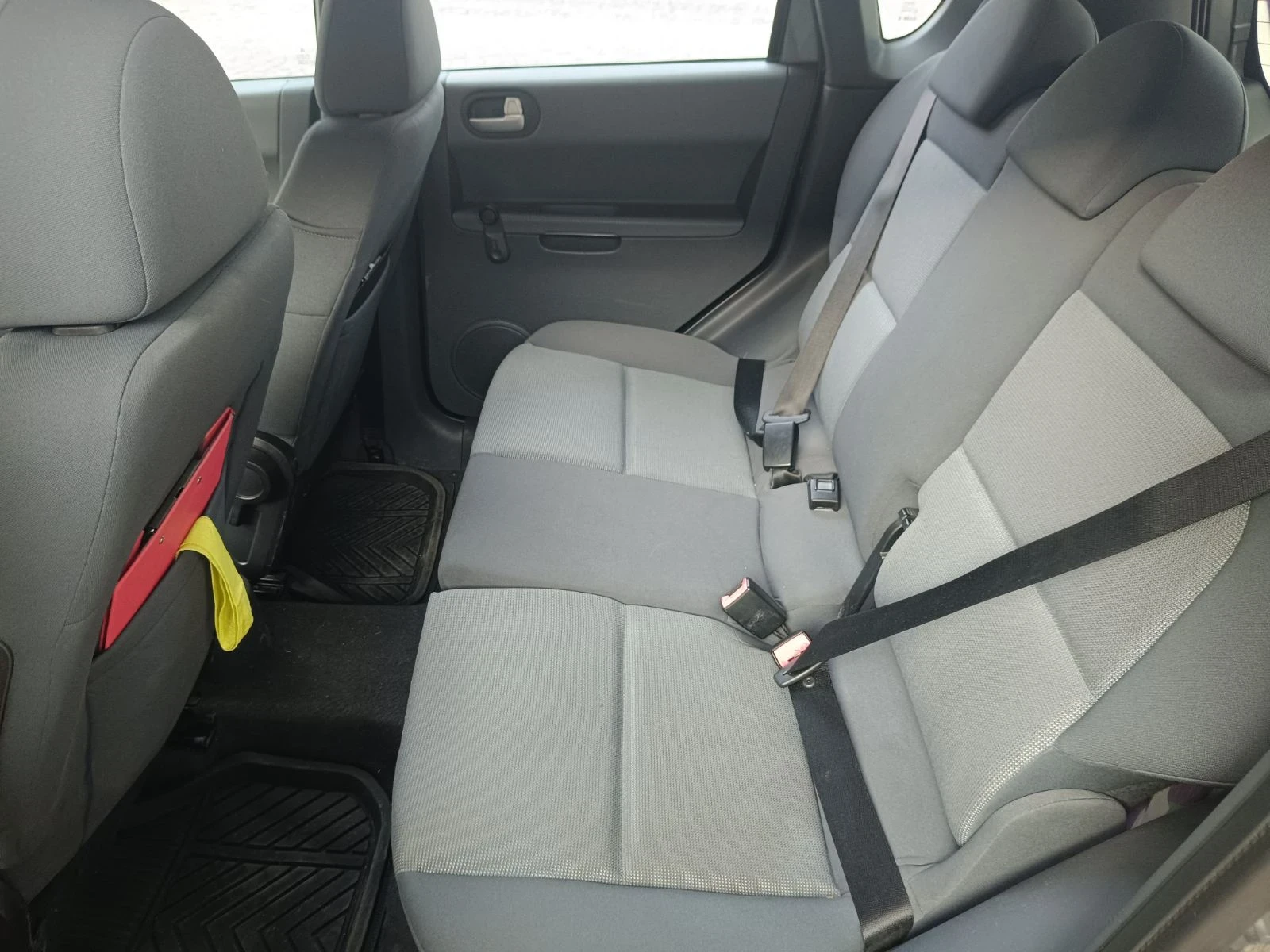 Mitsubishi Colt  - изображение 9