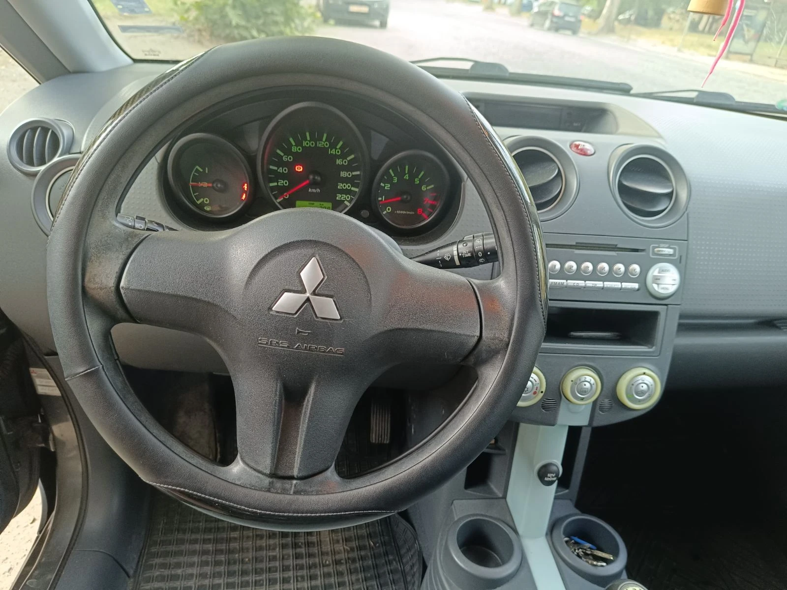 Mitsubishi Colt  - изображение 7