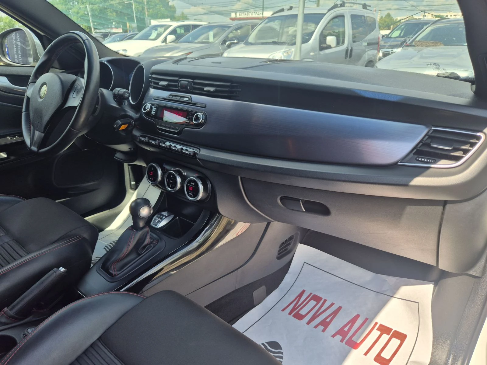 Alfa Romeo Giulietta 1.4Т-170кс-AUTOMATIC-DISTINCTIVE | Mobile.bg — изображение 11