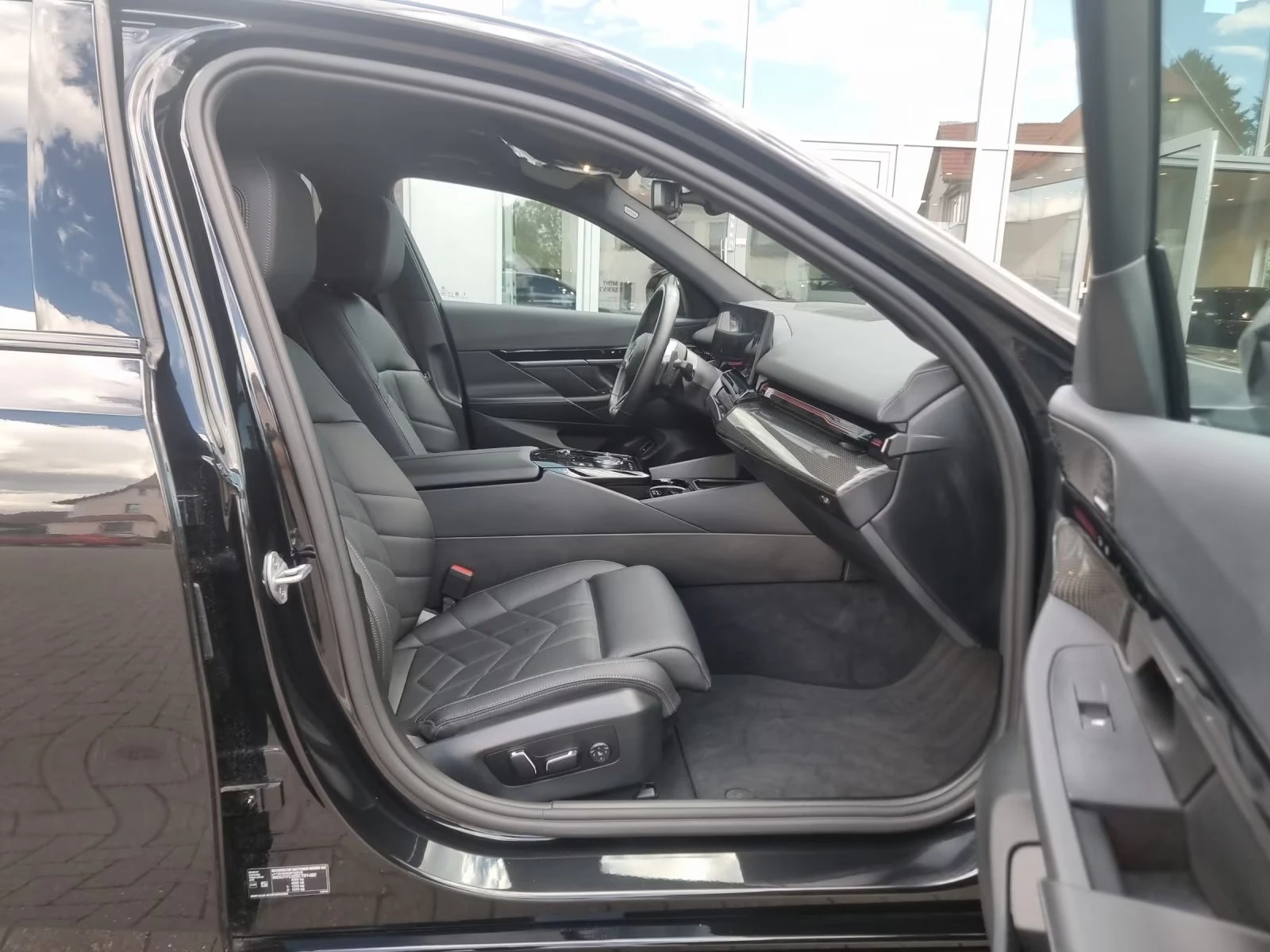 BMW 540 xDrive/303HP/SHADOW/MEMO/HUD/360/H&K/LED/DIGI/279g | Mobile.bg   15