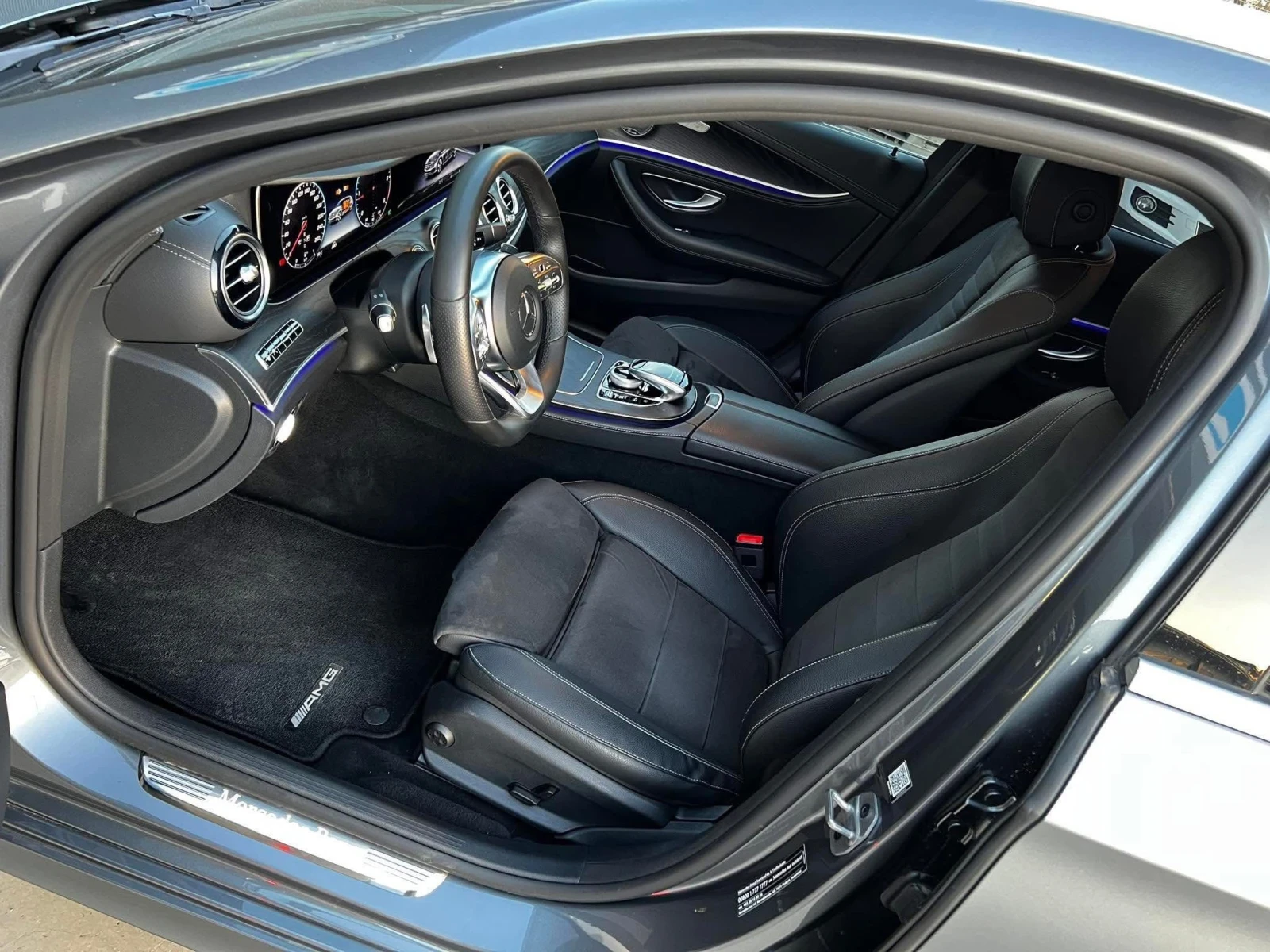 Mercedes-Benz E 220 AMG\DISTRONIC\DIGITAL\AMBIENT\BURMESTER | Mobile.bg   9