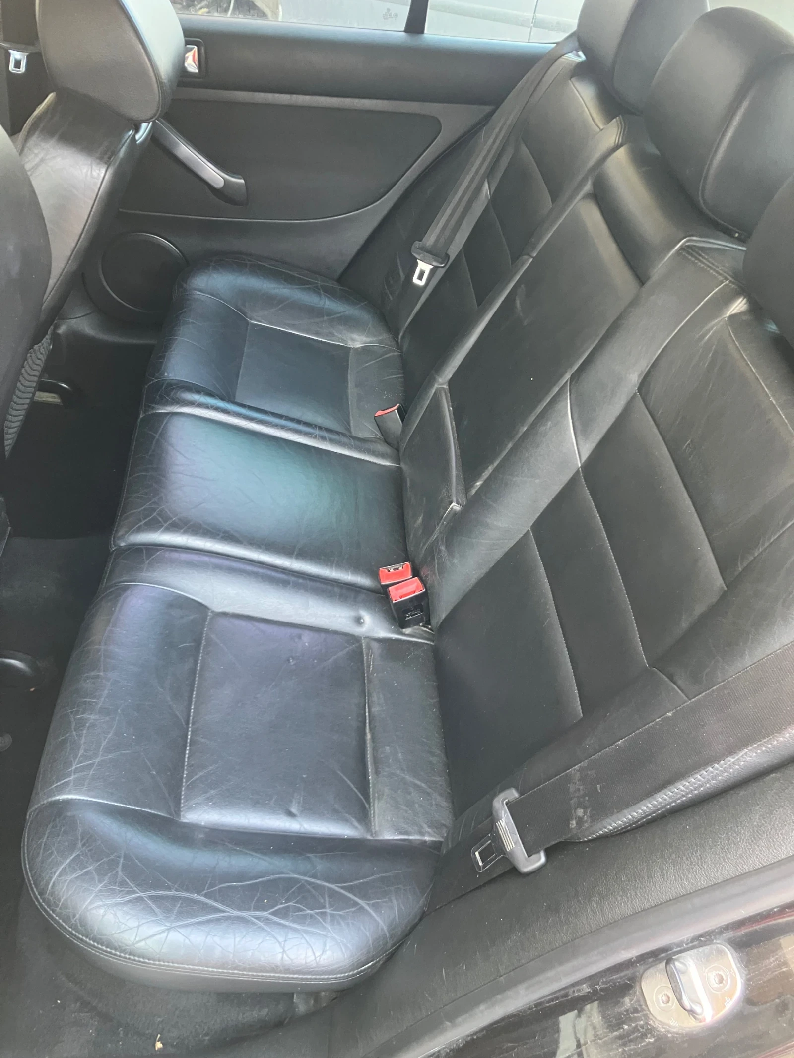 VW Golf 1.9 TDI 130, снимка 11 - Автомобили и джипове - 53708639