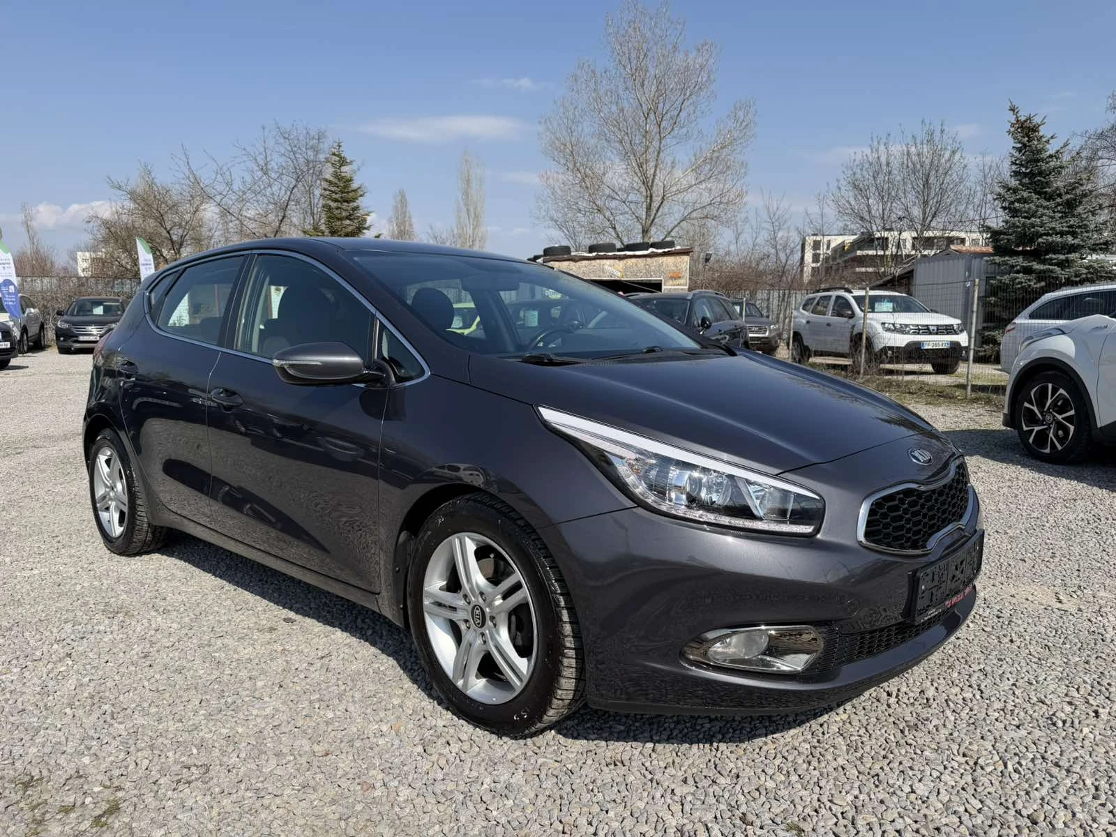 Kia Ceed 1.6I/АВТОМАТИК, снимка 3 - Автомобили и джипове - 53867844