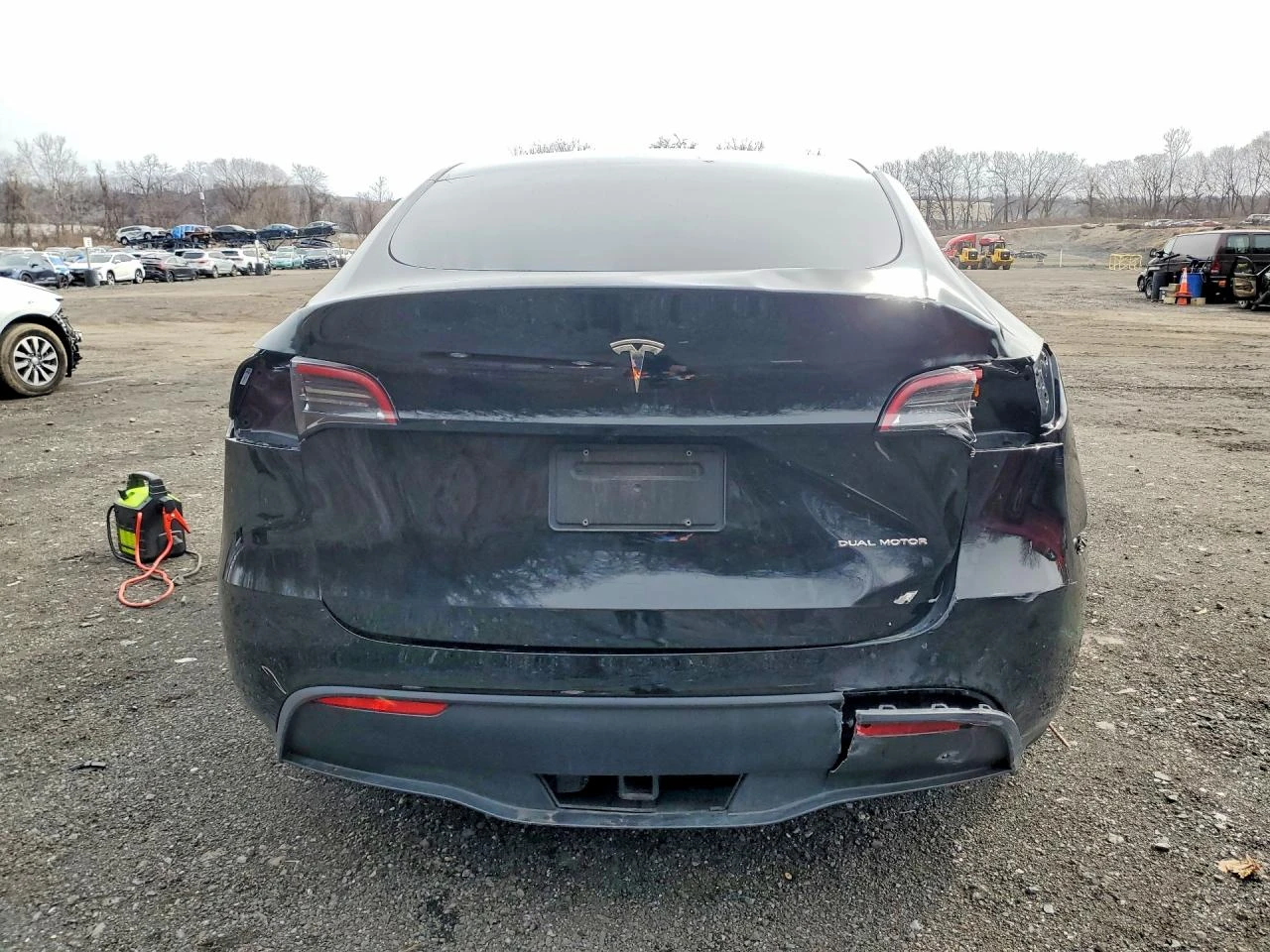 Tesla Model Y LONG RANGE DUAL MOTOR AWD ТЕРМОПОМПА* АВТОПИЛОТ* , снимка 6 - Автомобили и джипове - 54229215