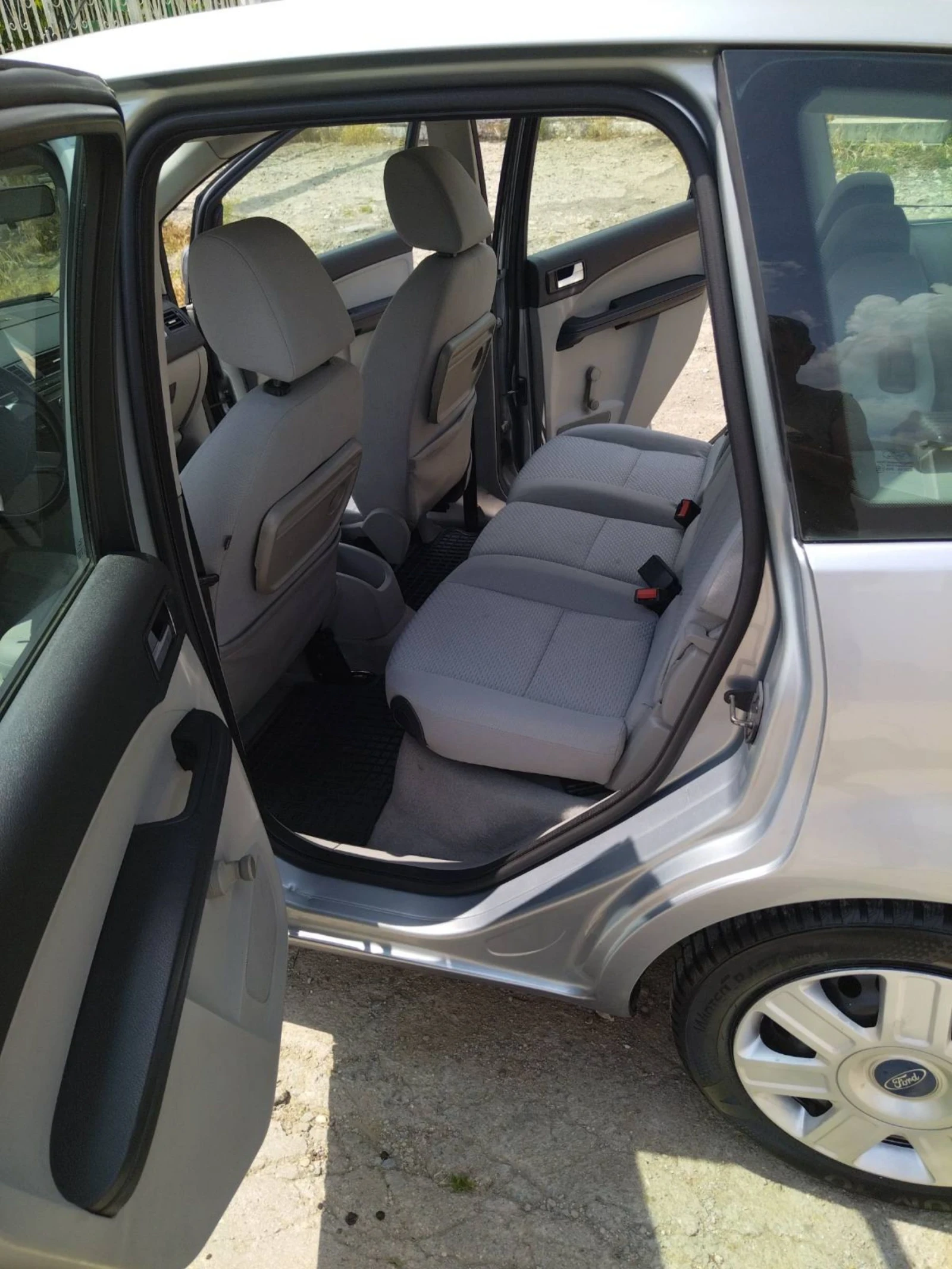 Ford Focus 1.6 TDCI, снимка 10 - Автомобили и джипове - 54809096