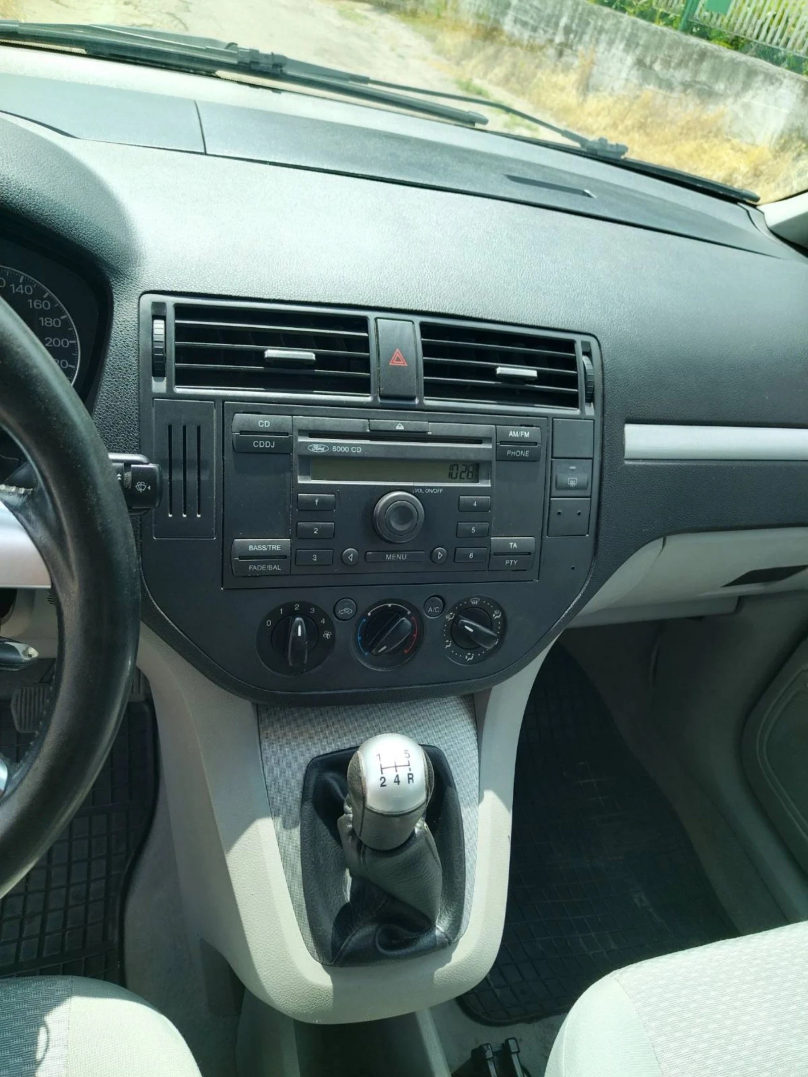 Ford Focus 1.6 TDCI, снимка 9 - Автомобили и джипове - 54809096