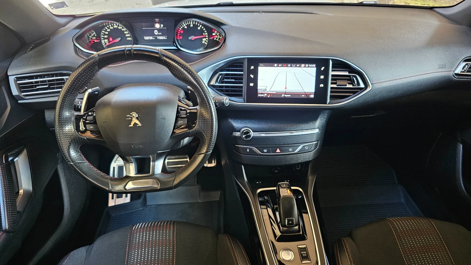 Peugeot 308 GT line* Full led* Keyless* Distronic* Masaje* , снимка 8 - Автомобили и джипове - 54897251