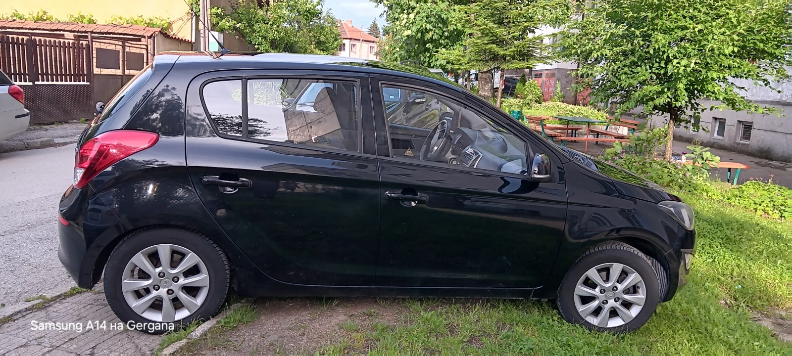 Hyundai I20, снимка 8 - Автомобили и джипове - 54913357