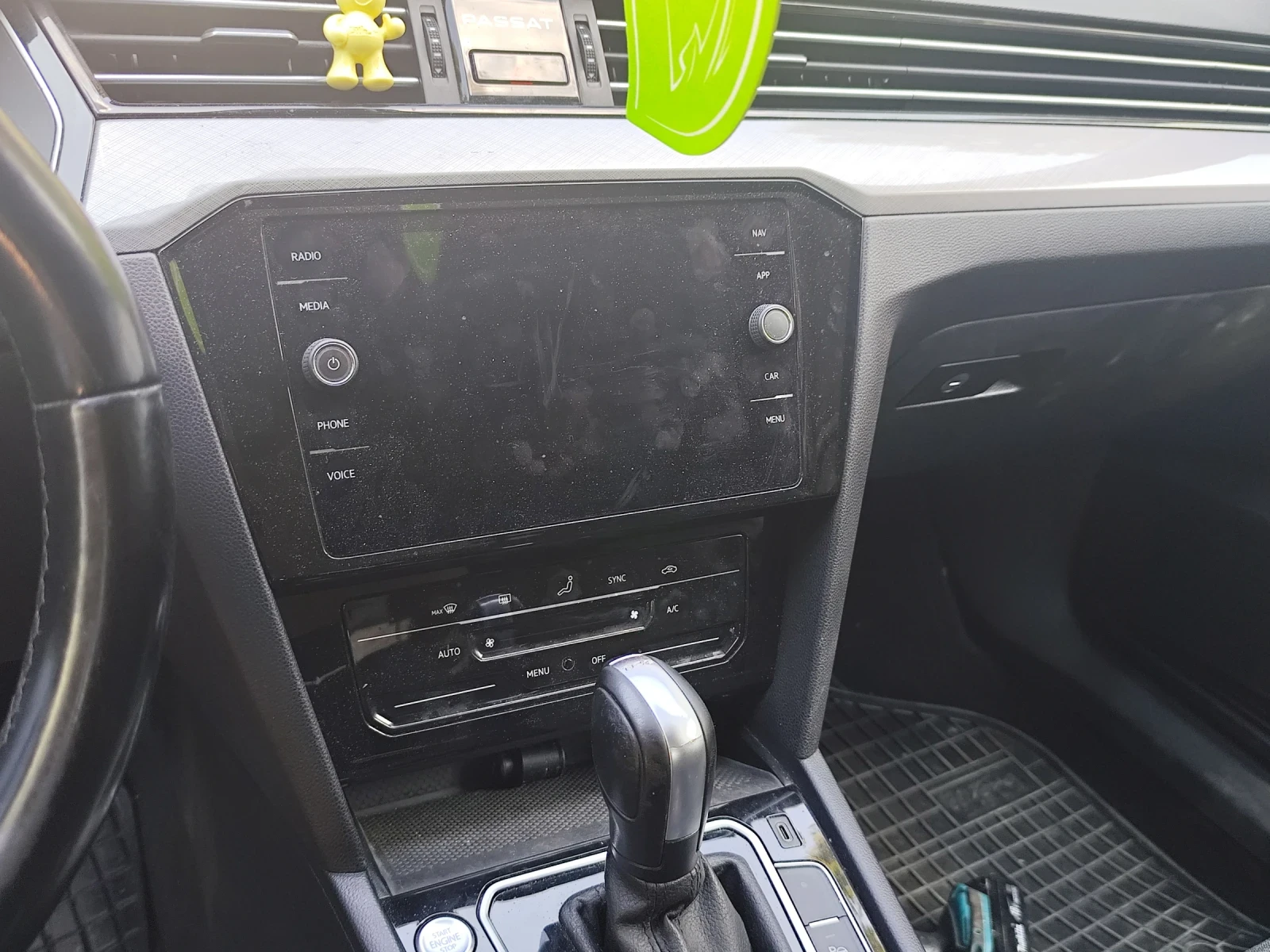 VW Passat 2.0 TDI-150 к.с. DSG, Elegance, Facelift, снимка 13 - Автомобили и джипове - 55751554