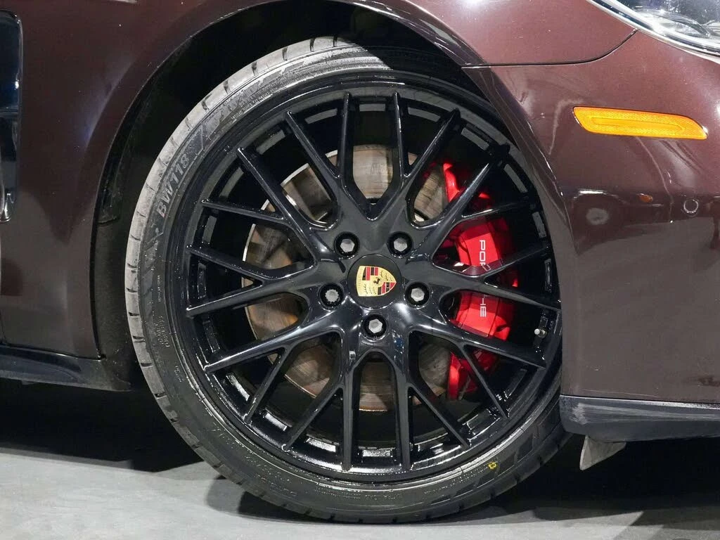 Porsche Panamera GTS| MATRIX| ПАНО| DISTRONIC| 360, снимка 4 - Автомобили и джипове - 56117726