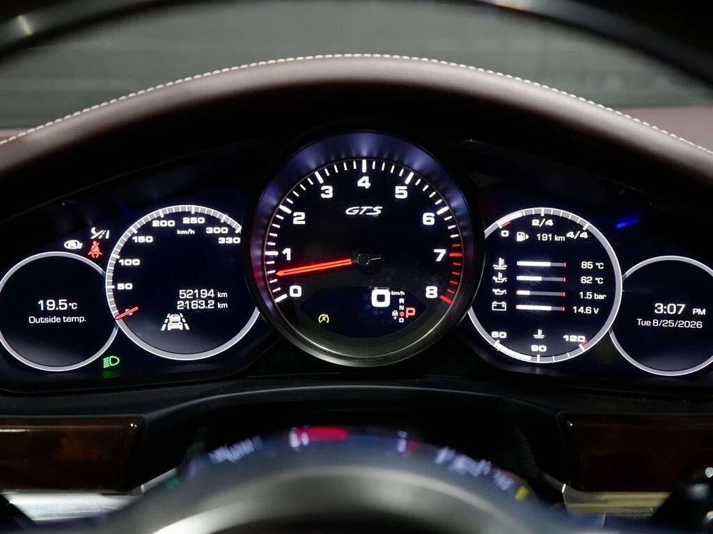 Porsche Panamera GTS| MATRIX| ПАНО| DISTRONIC| 360, снимка 12 - Автомобили и джипове - 56117726