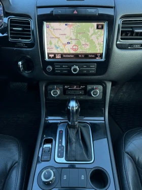 VW Touareg 3.0TDI Navi Xenon Leder 4motion Led Automatic , снимка 11