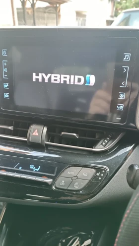 Toyota C-HR 1.8 hybrid  | Mobile.bg    13