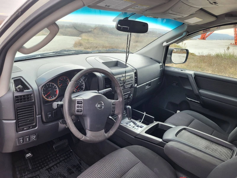 Nissan Titan crew cab, снимка 3 - Автомобили и джипове - 49697247