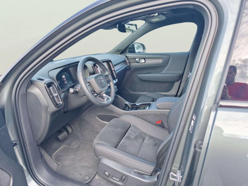 Volvo XC40 2, снимка 7 - Автомобили и джипове - 52172792