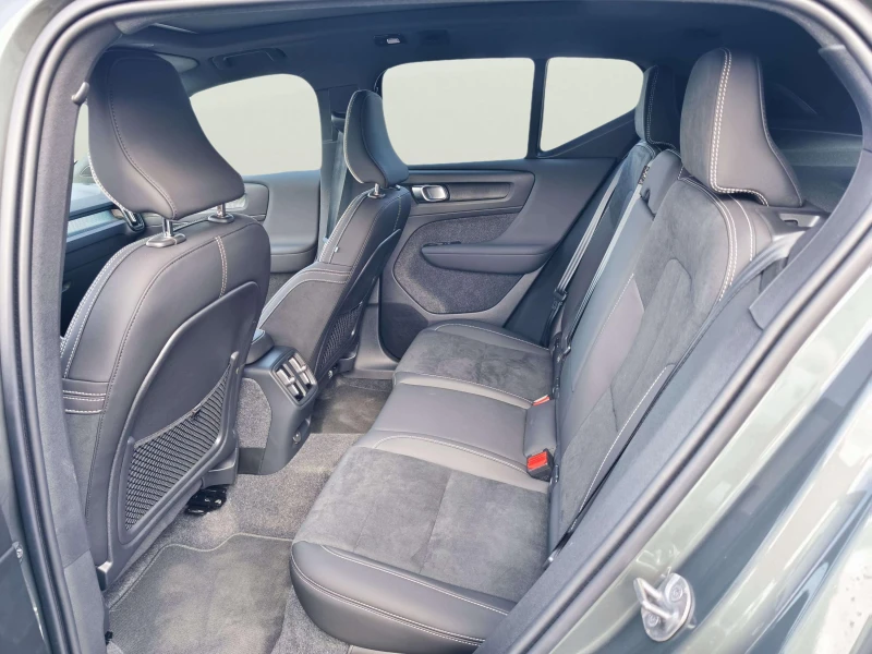 Volvo XC40 2, снимка 8 - Автомобили и джипове - 52172792