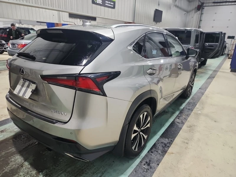 Lexus NX * SPORT * CARFAX * БЕЗ ПЪРВОНАЧАЛНА ВНОСКА, снимка 3 - Автомобили и джипове - 52883858