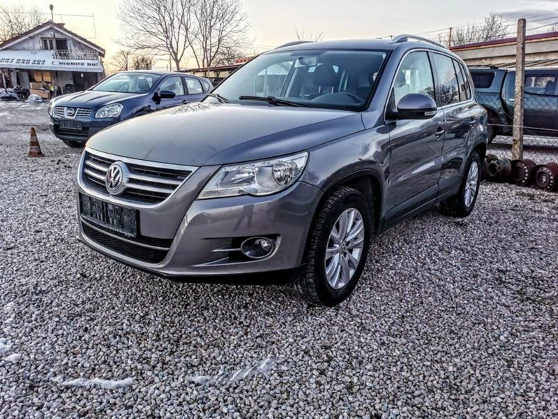 VW Tiguan 2.0тди4x4 автоматик, снимка 1 - Автомобили и джипове - 49292157